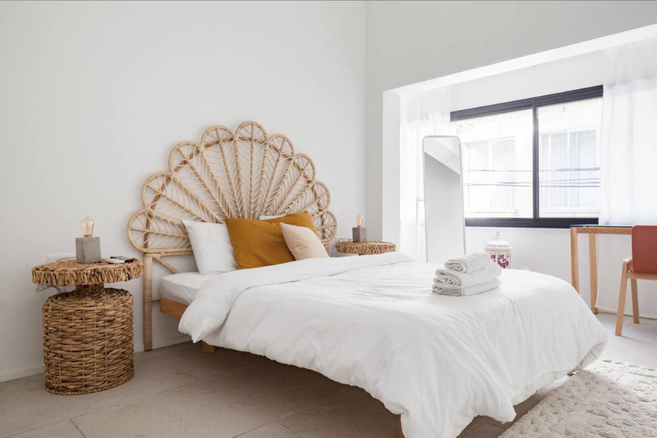 Renovated Large 3Rm Apartment 5 Min From The Beach Tel Aviv Eksteriør bilde