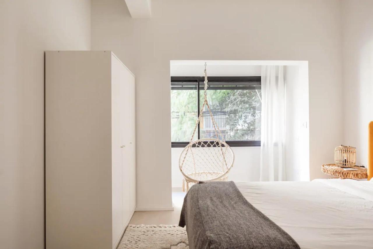 Renovated Large 3Rm Apartment 5 Min From The Beach Tel Aviv Eksteriør bilde