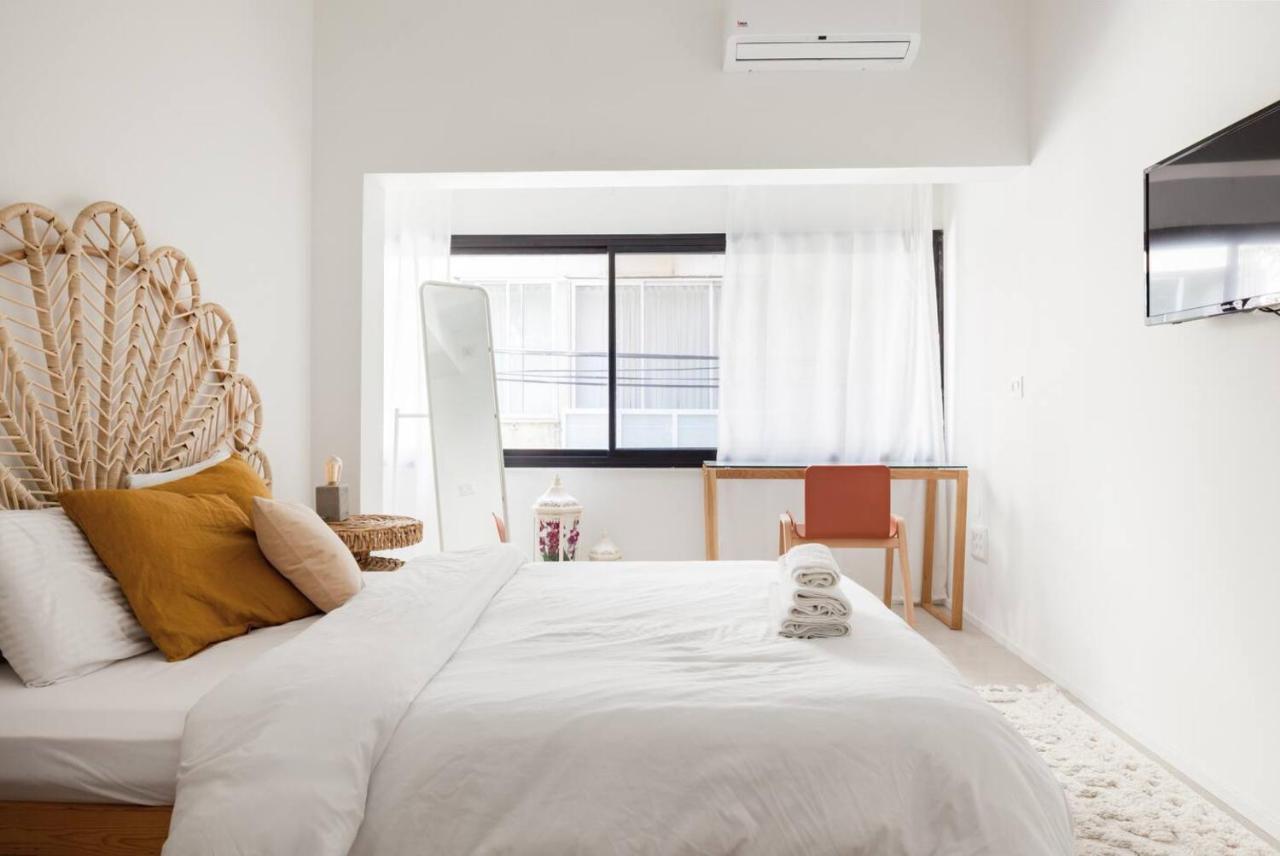 Renovated Large 3Rm Apartment 5 Min From The Beach Tel Aviv Eksteriør bilde