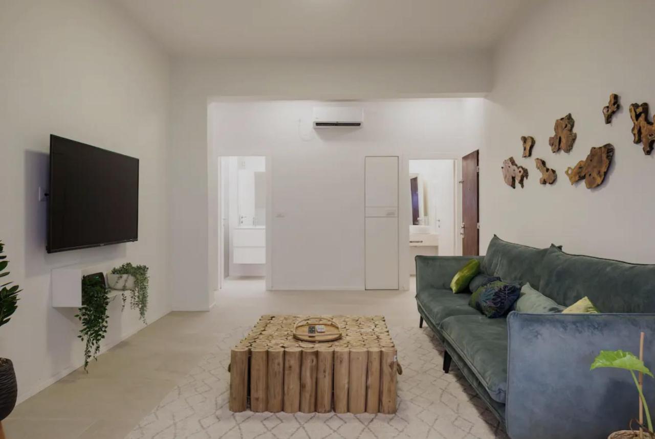Renovated Large 3Rm Apartment 5 Min From The Beach Tel Aviv Eksteriør bilde