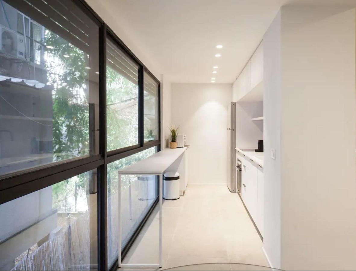 Renovated Large 3Rm Apartment 5 Min From The Beach Tel Aviv Eksteriør bilde
